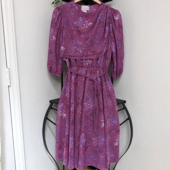 Vintage 70's Purple Flowy Floral Bib Cottage Core Midi Amy-Deb Dress Made in USA - Picture 16 of 16
